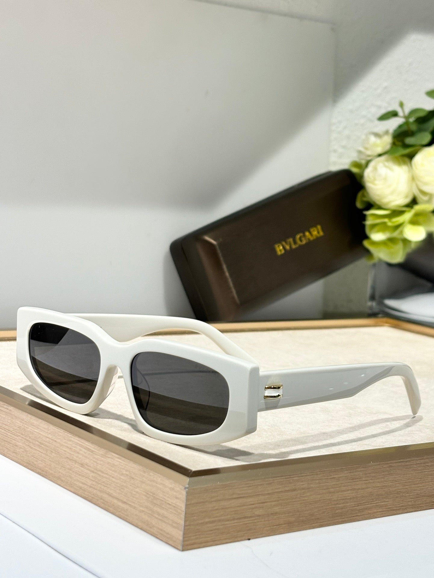 Bvlgari B.Zero BV 40014I 25A Women's Sunglasses ✨ - buyonlinebehappy