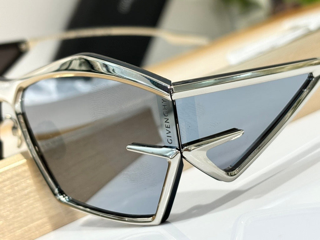 GIVENCHY GIV CUT GV40066U Cat-eye gold-tone sunglasses Size 66✨ - buyonlinebehappy