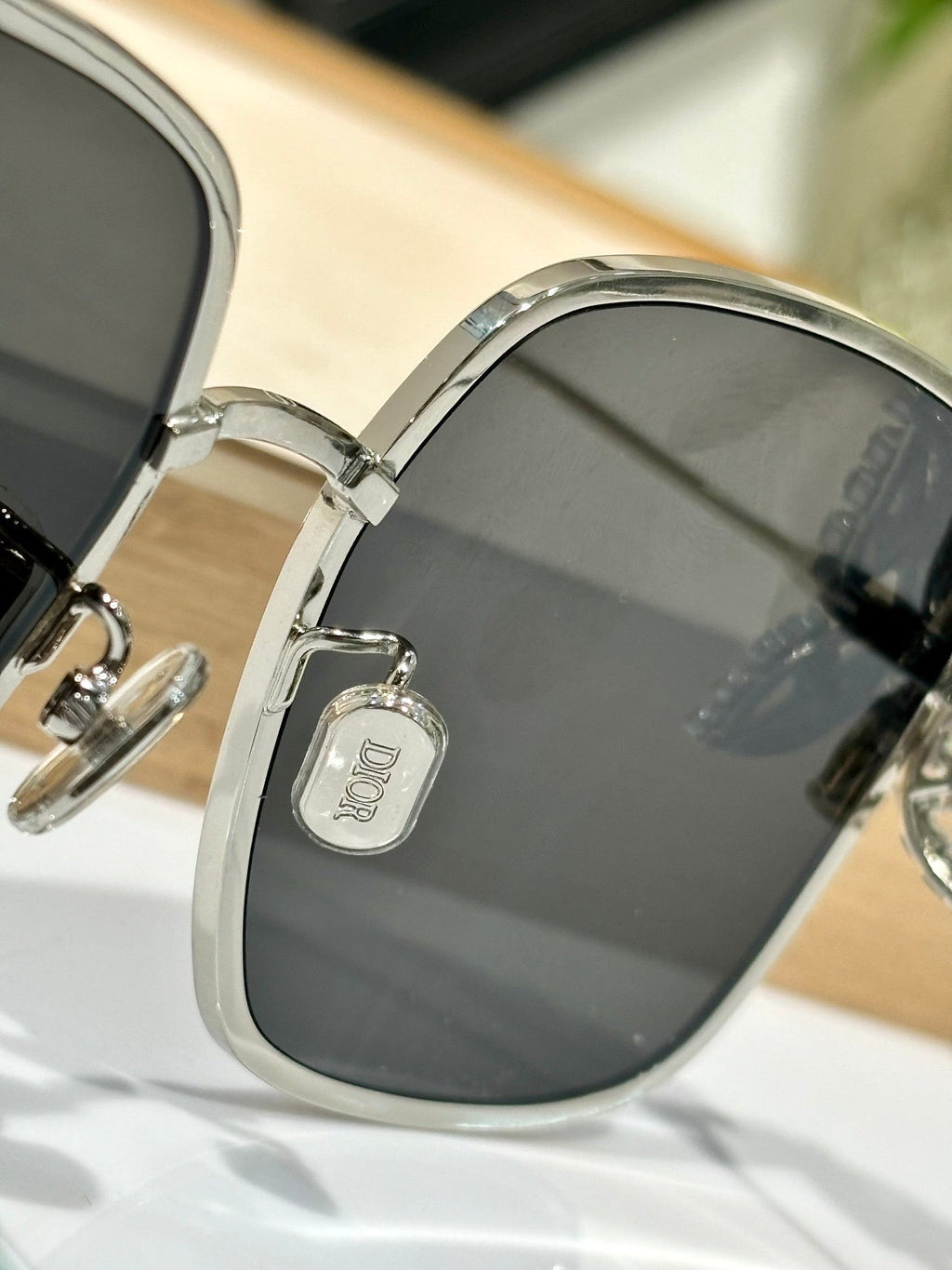 '- DIOR DiorFantastica S1U Square Sunglasses with Swarovski® Crystals 💎 - buyonlinebehappy