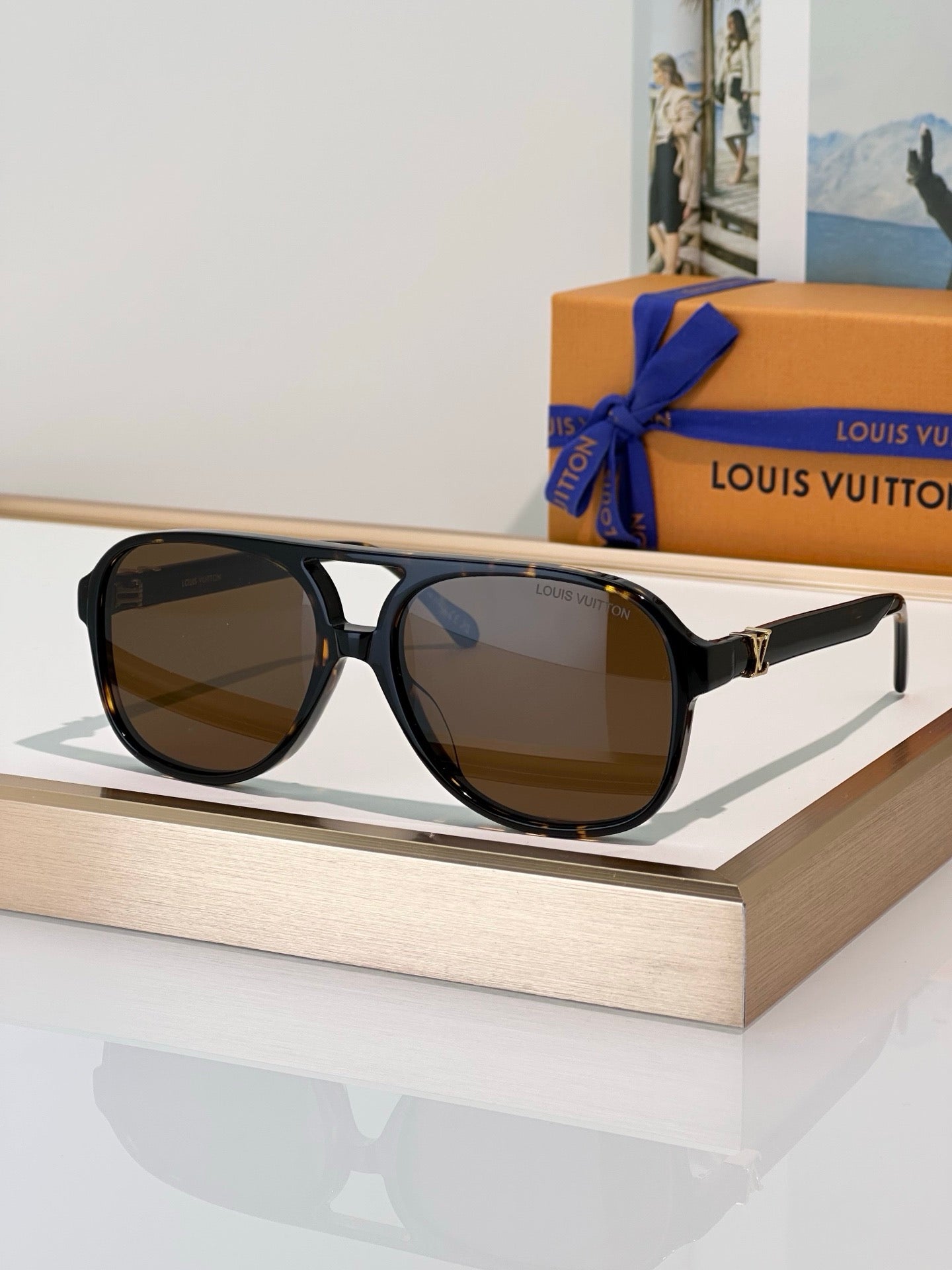 Louis Vuitton Z2866U LV Hit Sunglasses ✨