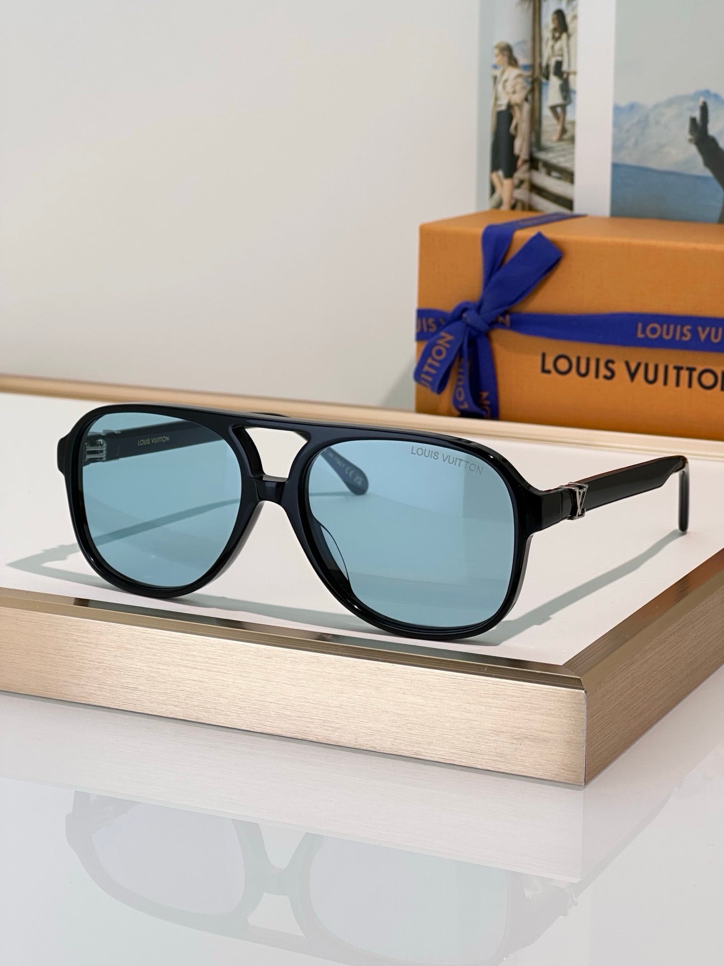 Louis Vuitton Z2866U LV Hit Sunglasses ✨