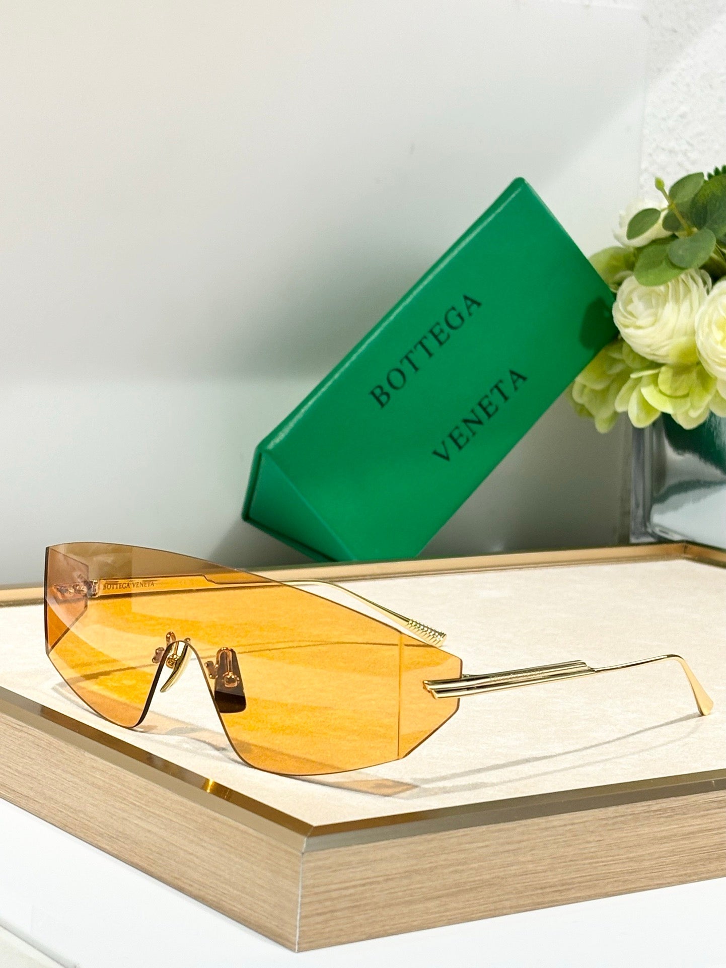 '-  BOTTEGA VENETA BV1299S Unapologetic Sunglasses💚