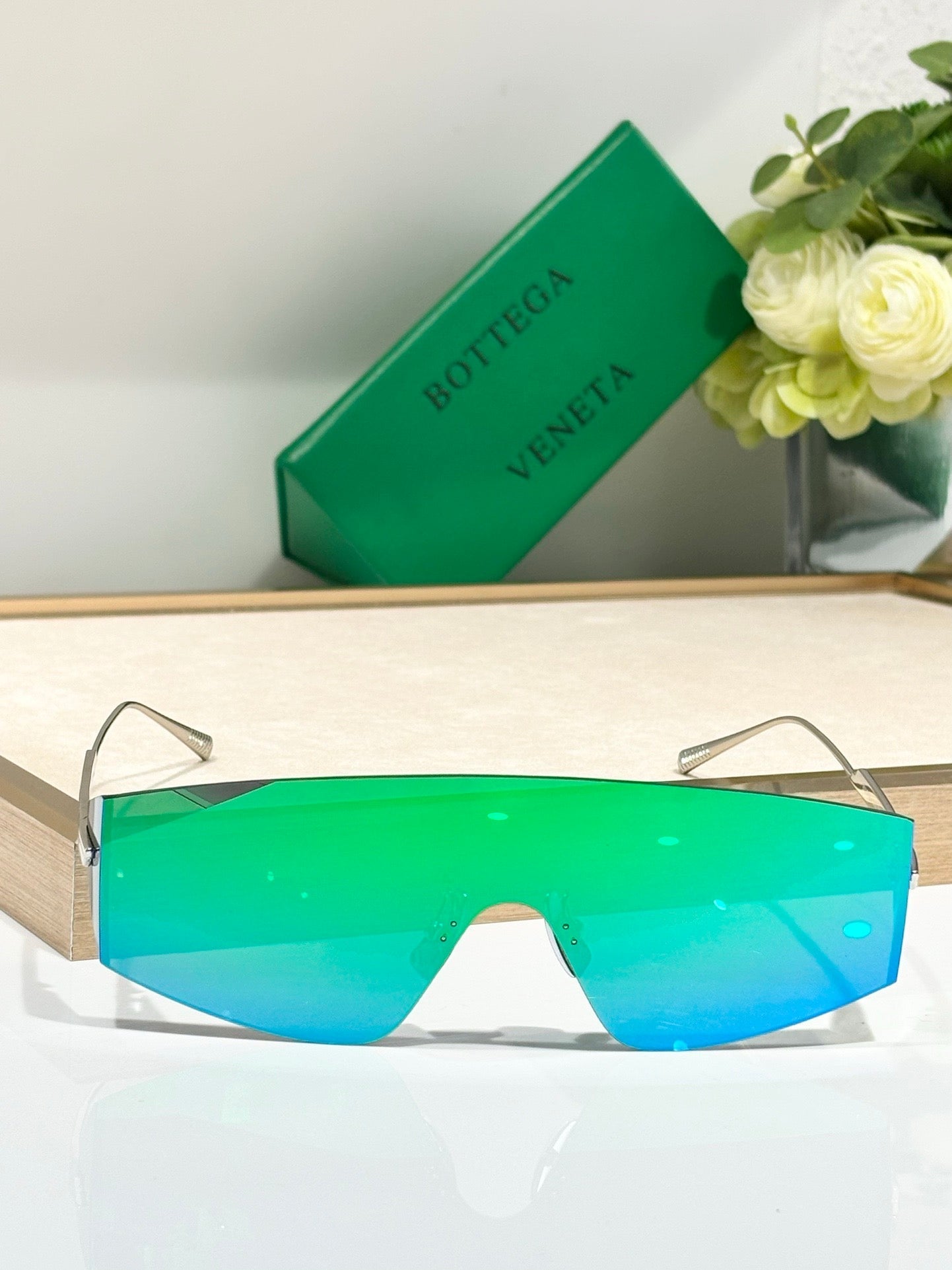 '-  BOTTEGA VENETA BV1299S Unapologetic Sunglasses💚