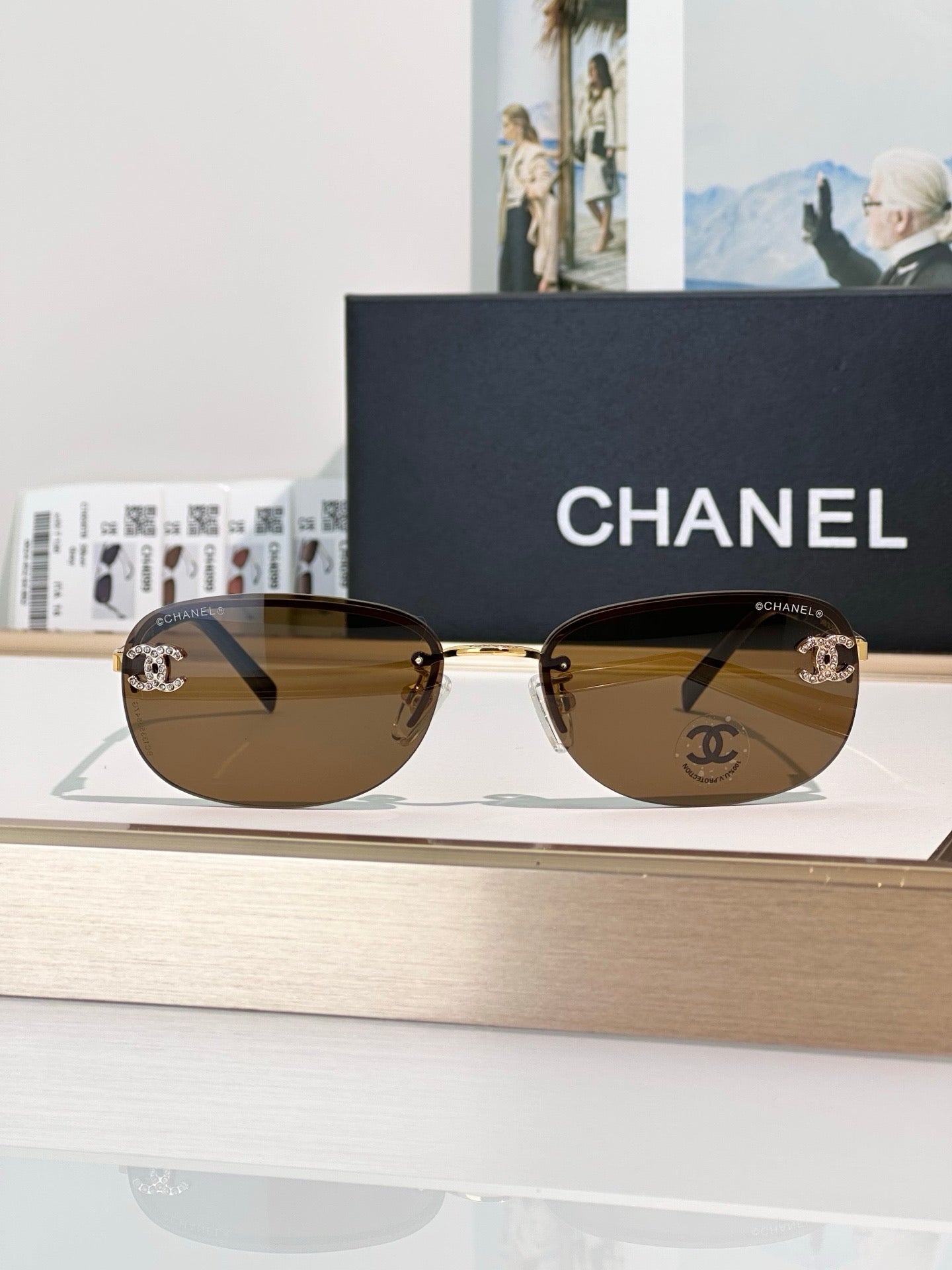 CHANEL 4099 Tint CC Logo Sunglasses  🖤