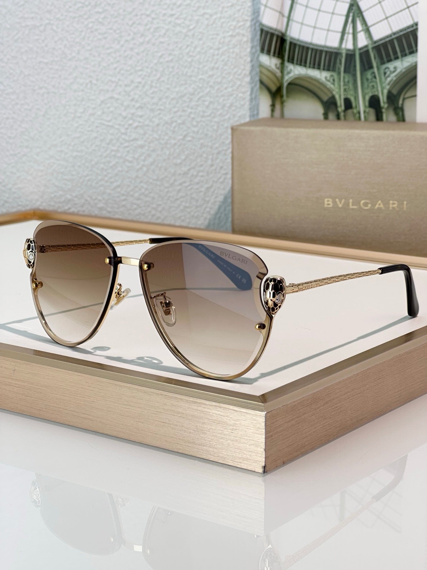 BVLGARI Bvlgari Serpenti 40079U   Women's Sunglasses ✨