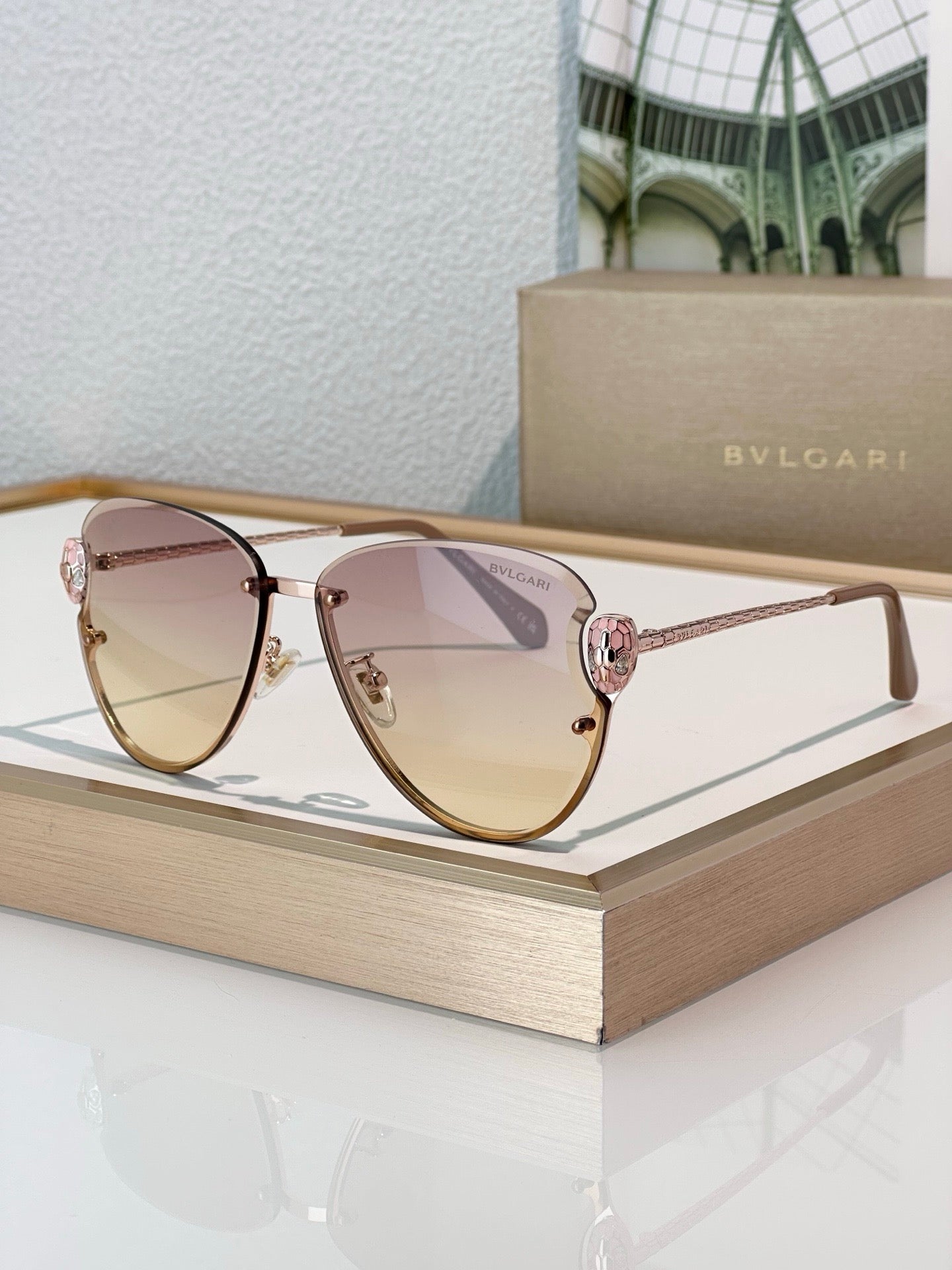 BVLGARI Bvlgari Serpenti 40079U   Women's Sunglasses ✨