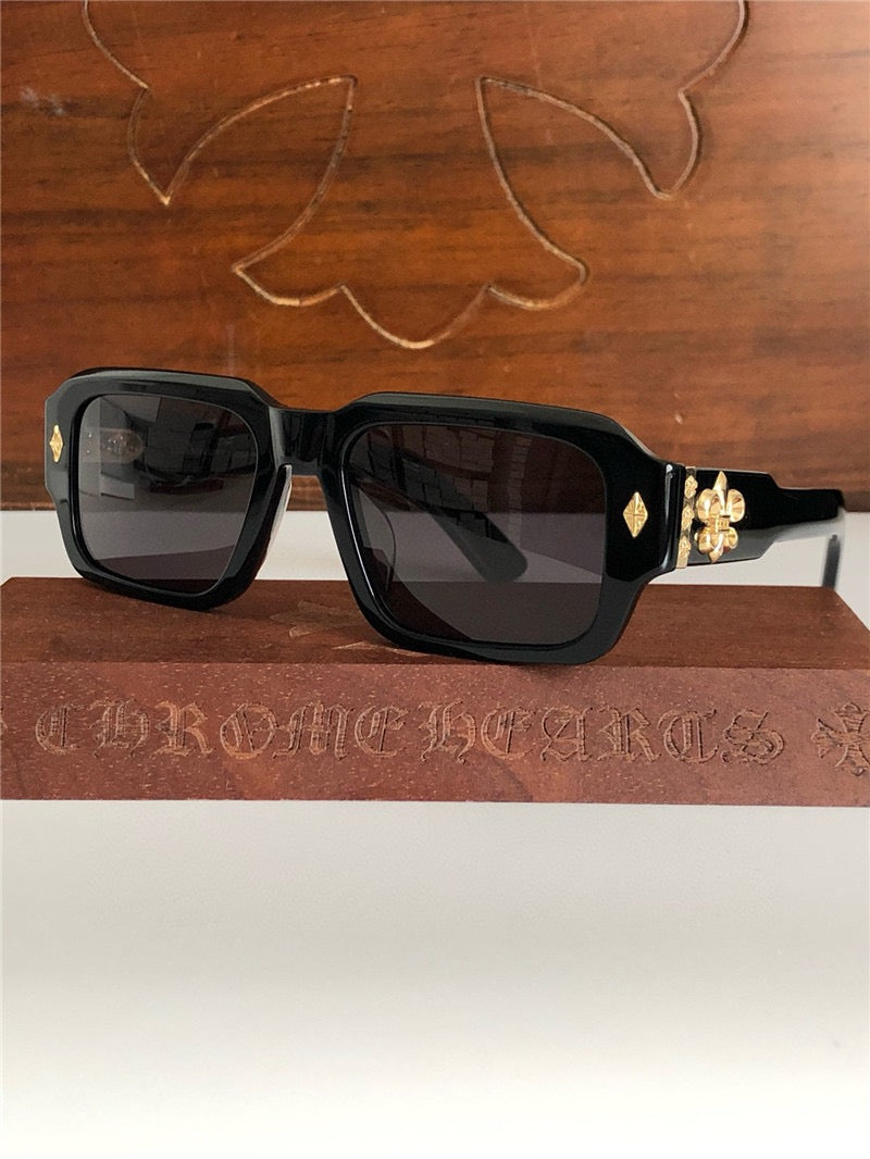 '- Chrome Hearts CRH8232 Sunglasses⚜️