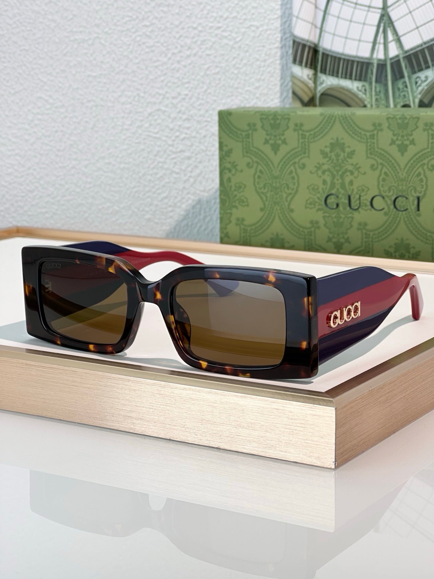 Gucci 1860S Logo-Print Rectangular Sunglasses ✨