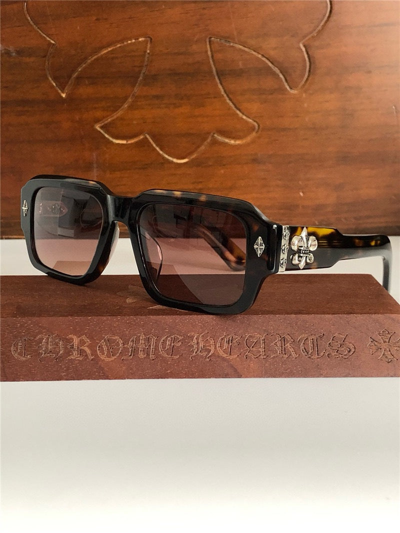 '- Chrome Hearts CRH8232 Sunglasses⚜️