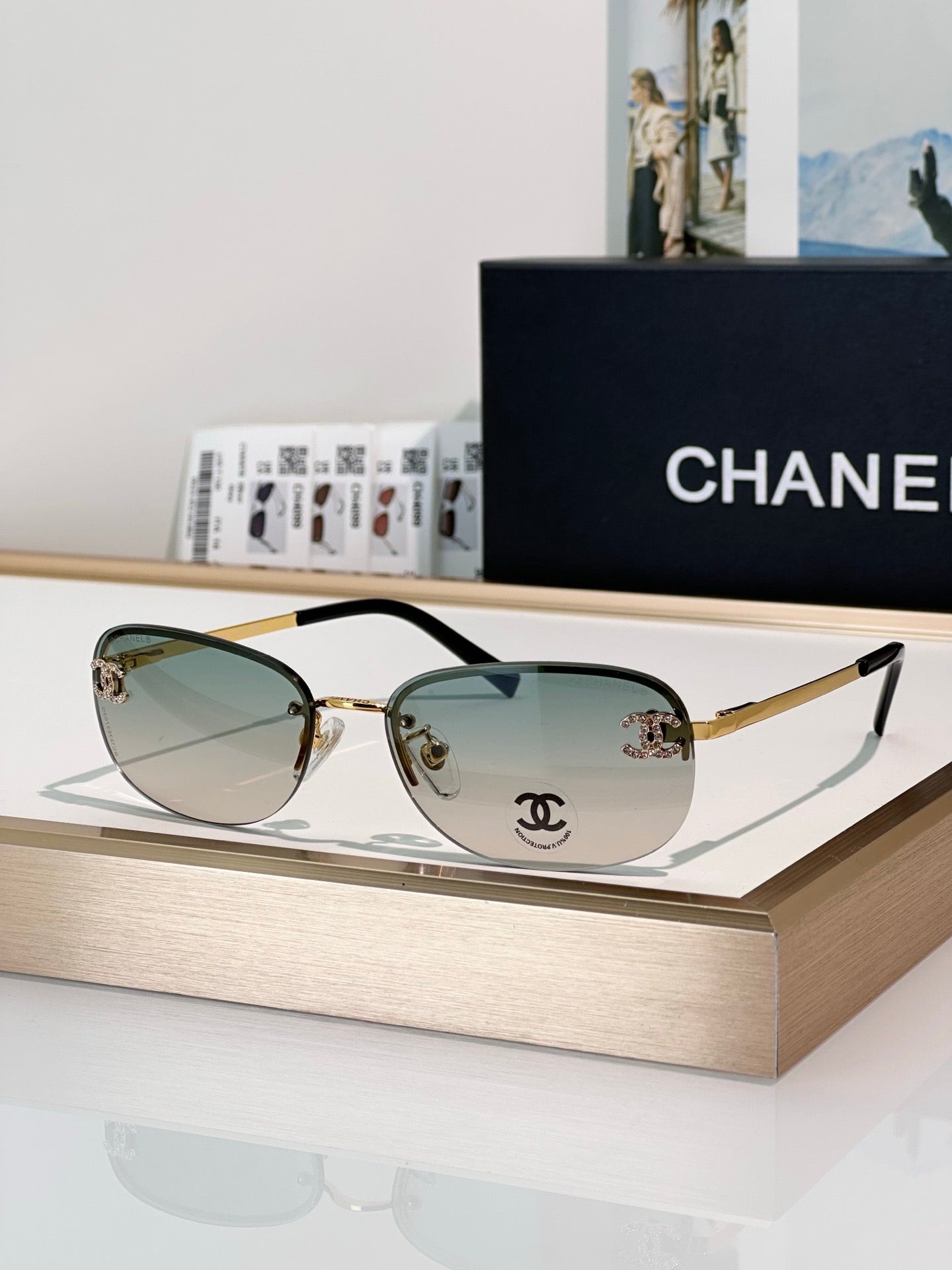 CHANEL 4099 Tint CC Logo Sunglasses  🖤