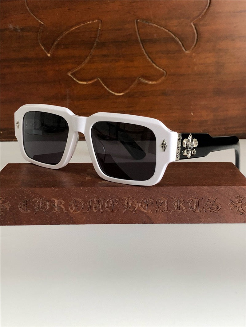 '- Chrome Hearts CRH8232 Sunglasses⚜️