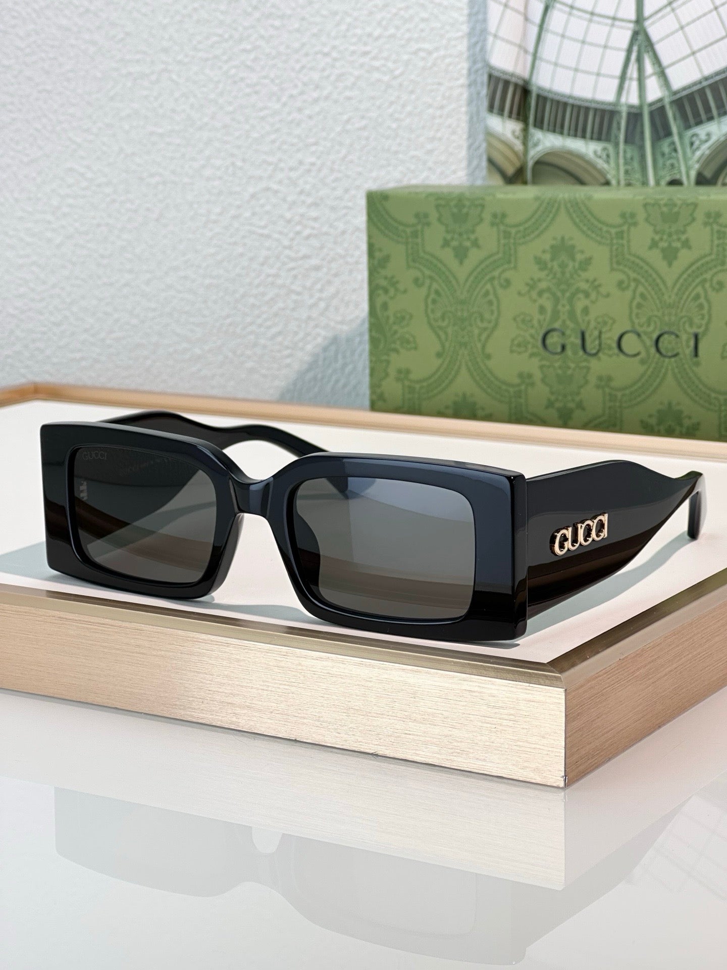 Gucci 1860S Logo-Print Rectangular Sunglasses ✨