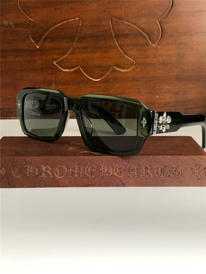 '- Chrome Hearts CRH8232 Sunglasses⚜️