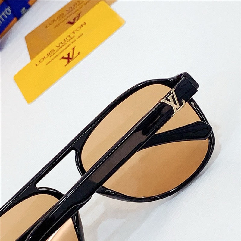 Louis Vuitton Z2898U LV Hit  Sunglasses ✨