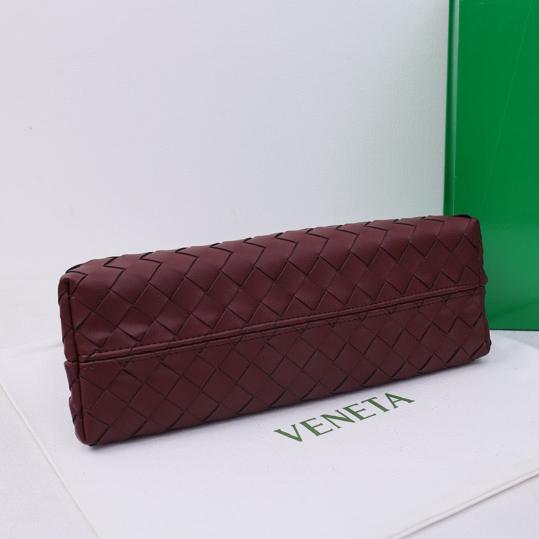 '- Bottega Veneta Small Andiamo leather bag 💚