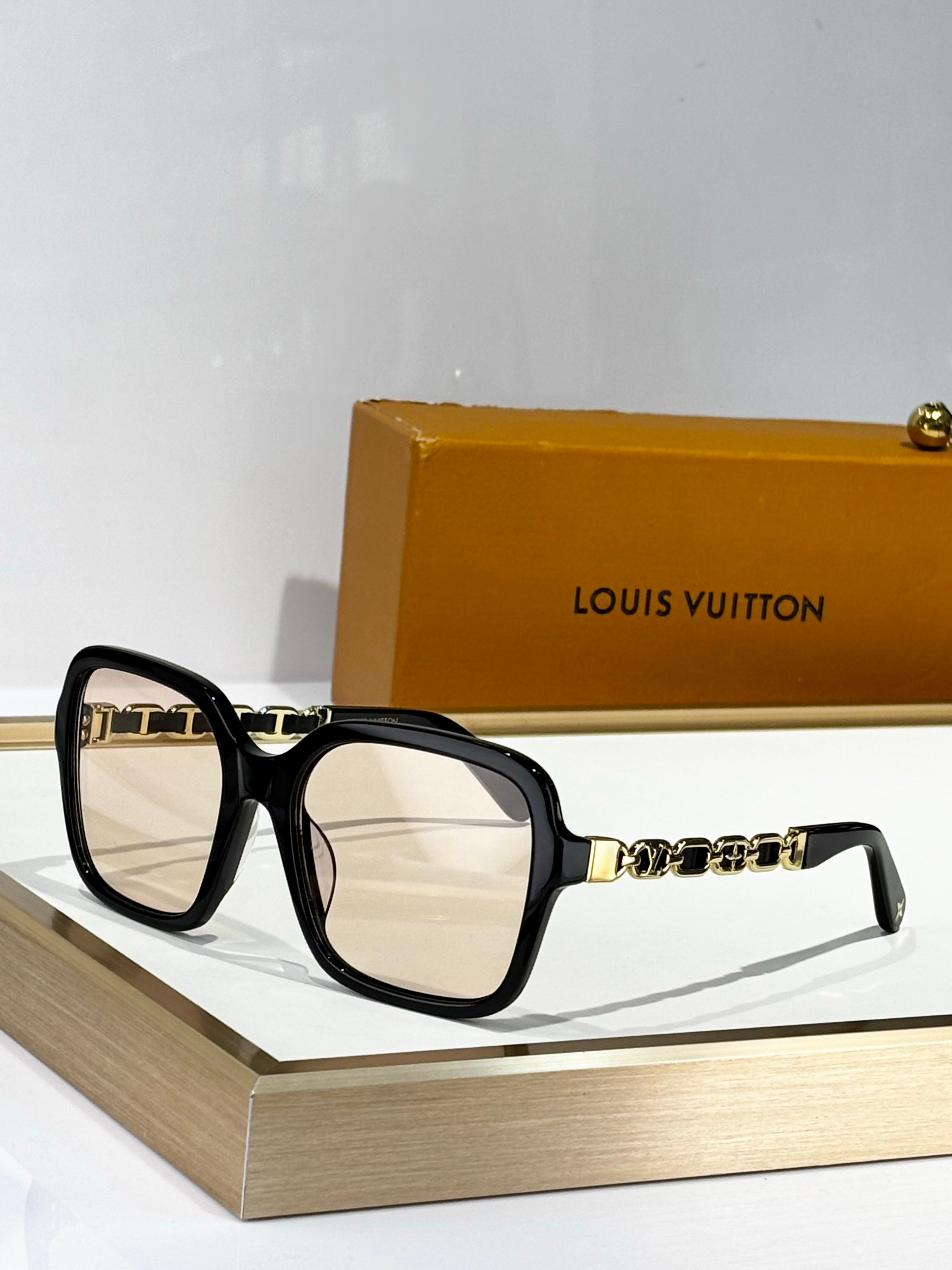 Louis Vuitton MZ2648W My LV Chain Braided Maxi Square Sunglasses✨