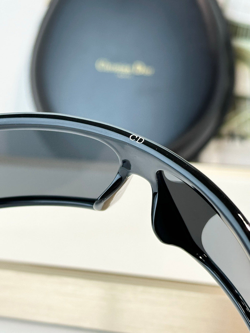 '-DIOR VeryDior M1  Sunglasses✨