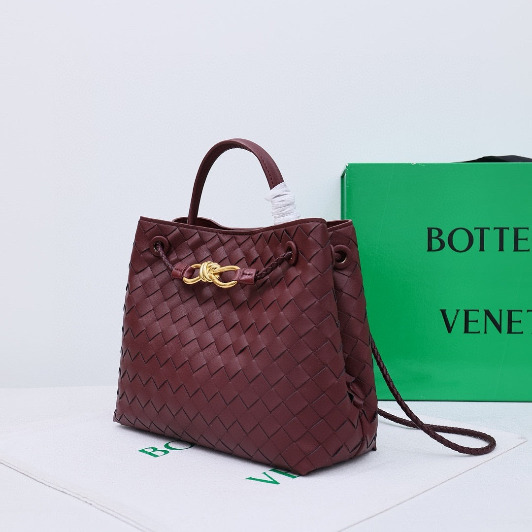 Bottega Veneta Medium Andiamo leather bag 💚
