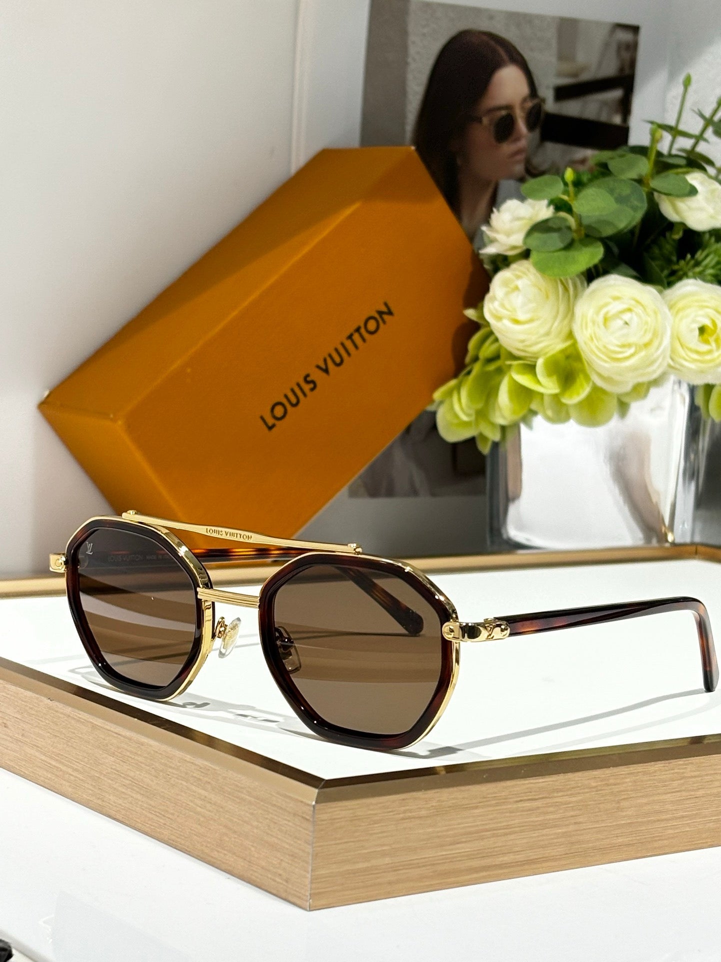 Louis Vuitton Z2532U LV Signature Duo Round Sunglasses ✨