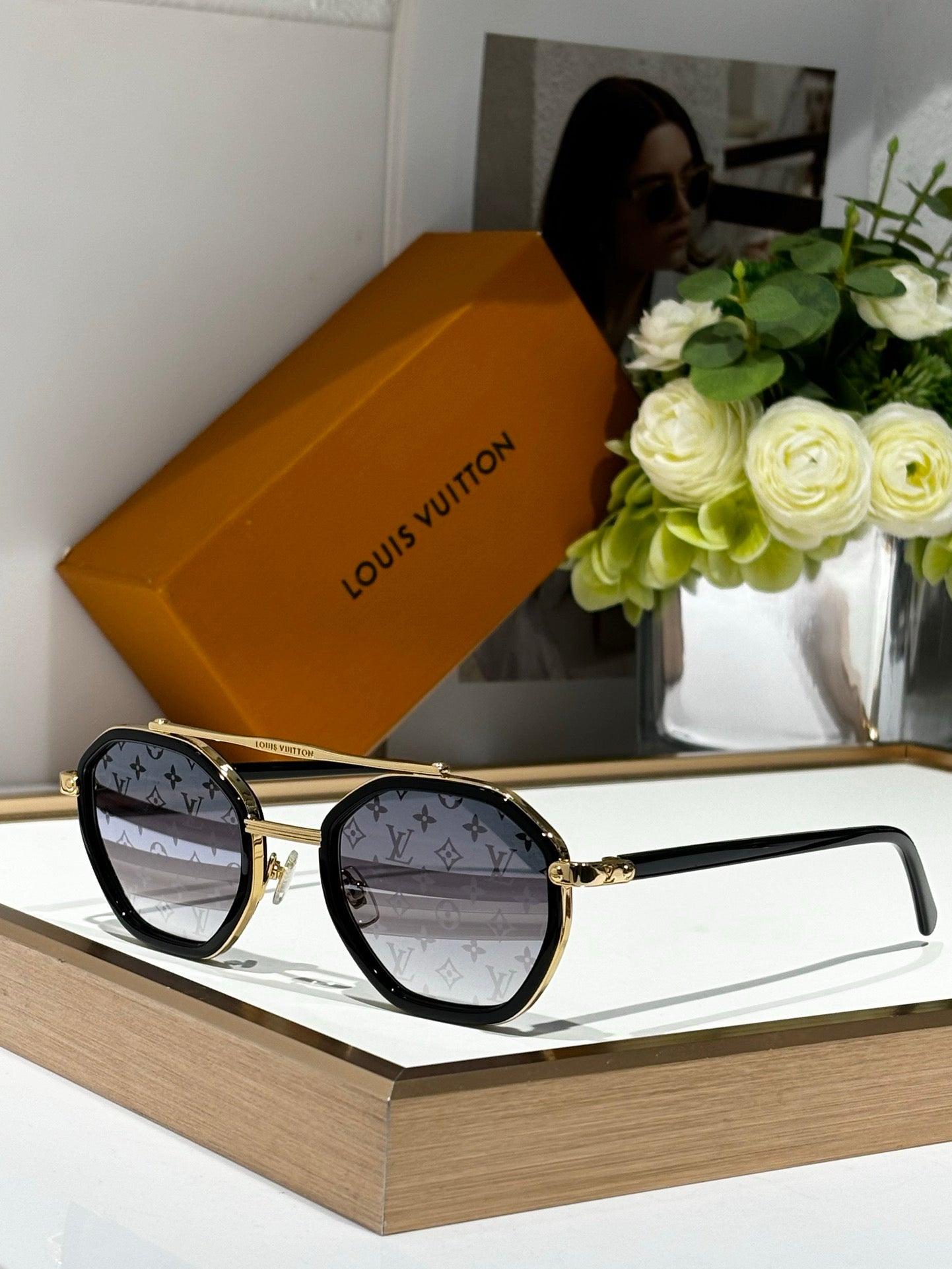 Louis Vuitton Z2532U LV Signature Duo Round Sunglasses ✨