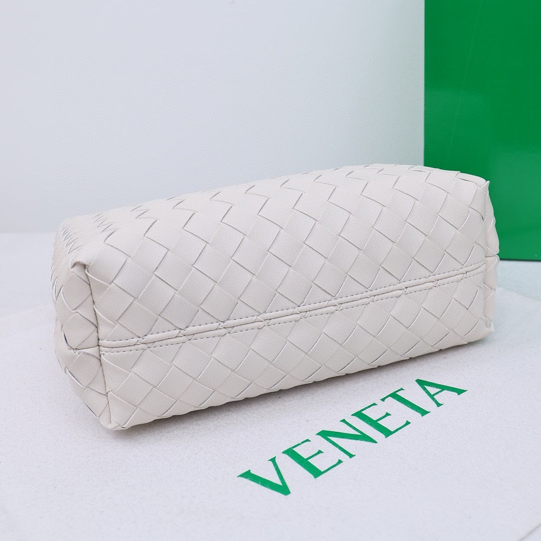 Bottega Veneta Medium Andiamo leather bag 💚
