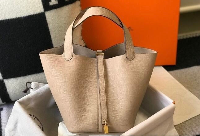HERMES Hermes Picotin Lock Bag 18cm/22cm Taurillon Clemence Leather  ✨