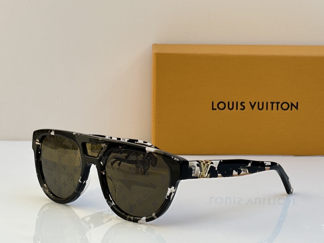 Louis Vuitton Z2061W LV Sleek Round Sunglasses  ✨