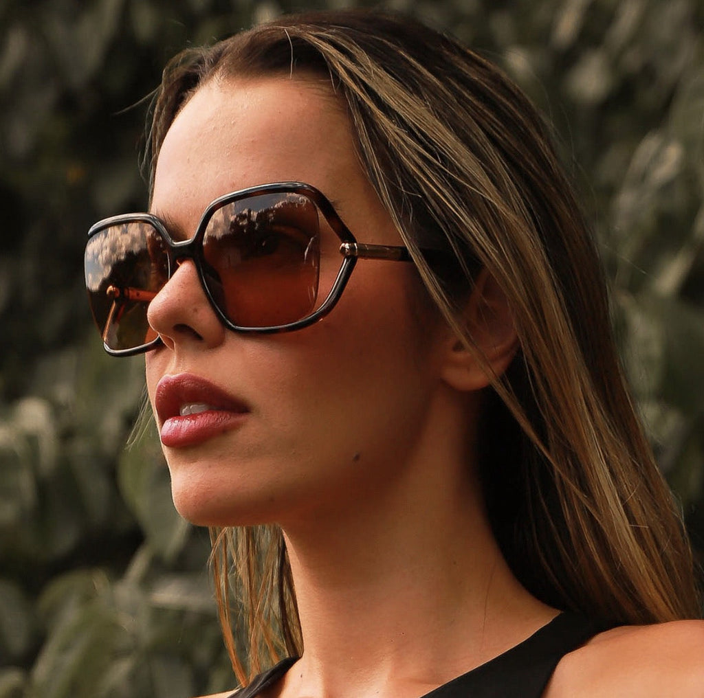 TOM FORD SOLANGE TF1089 Sunglasses 🔱