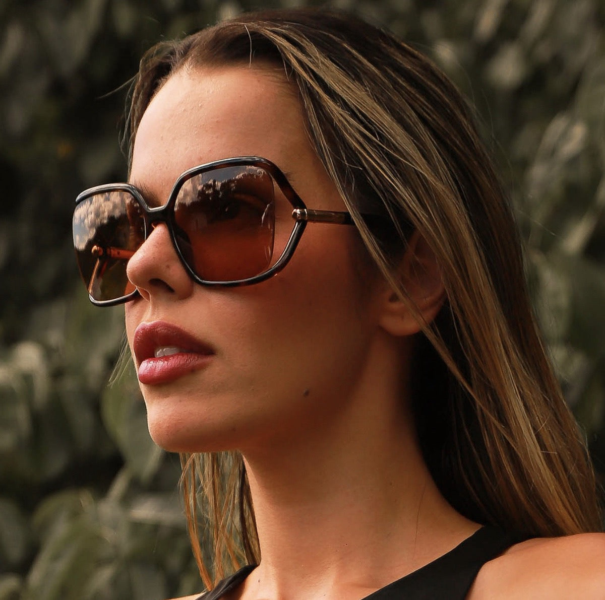 TOM FORD SOLANGE TF1089 Sunglasses 🔱