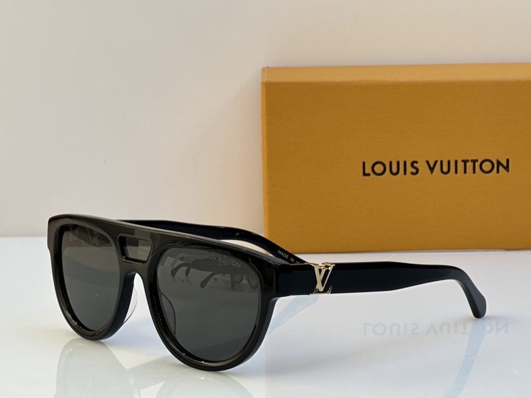 Louis Vuitton Z2061W LV Sleek Round Sunglasses  ✨