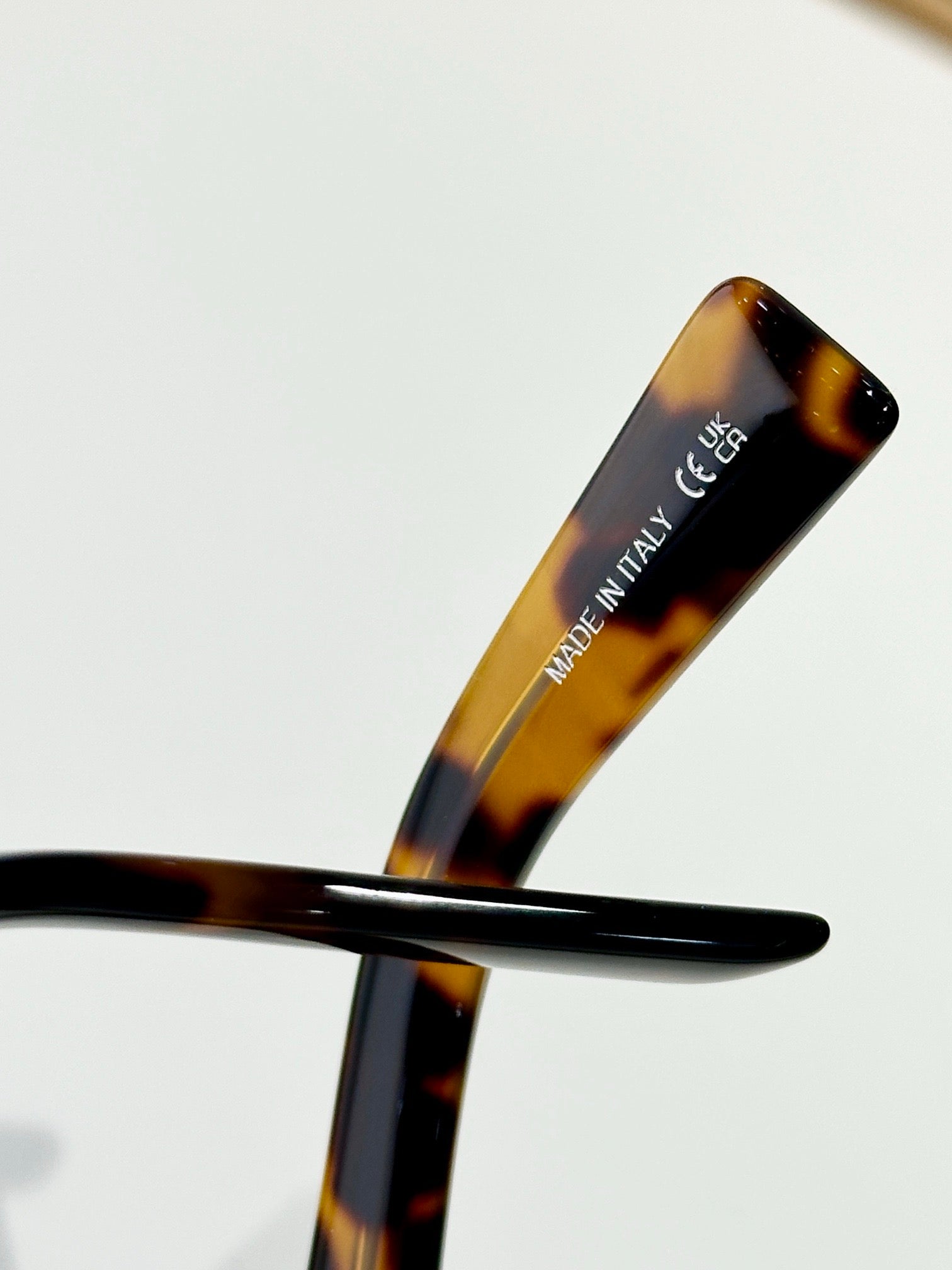 YSL Saint Laurent Unisex  SL 558 Sunglasses ✨