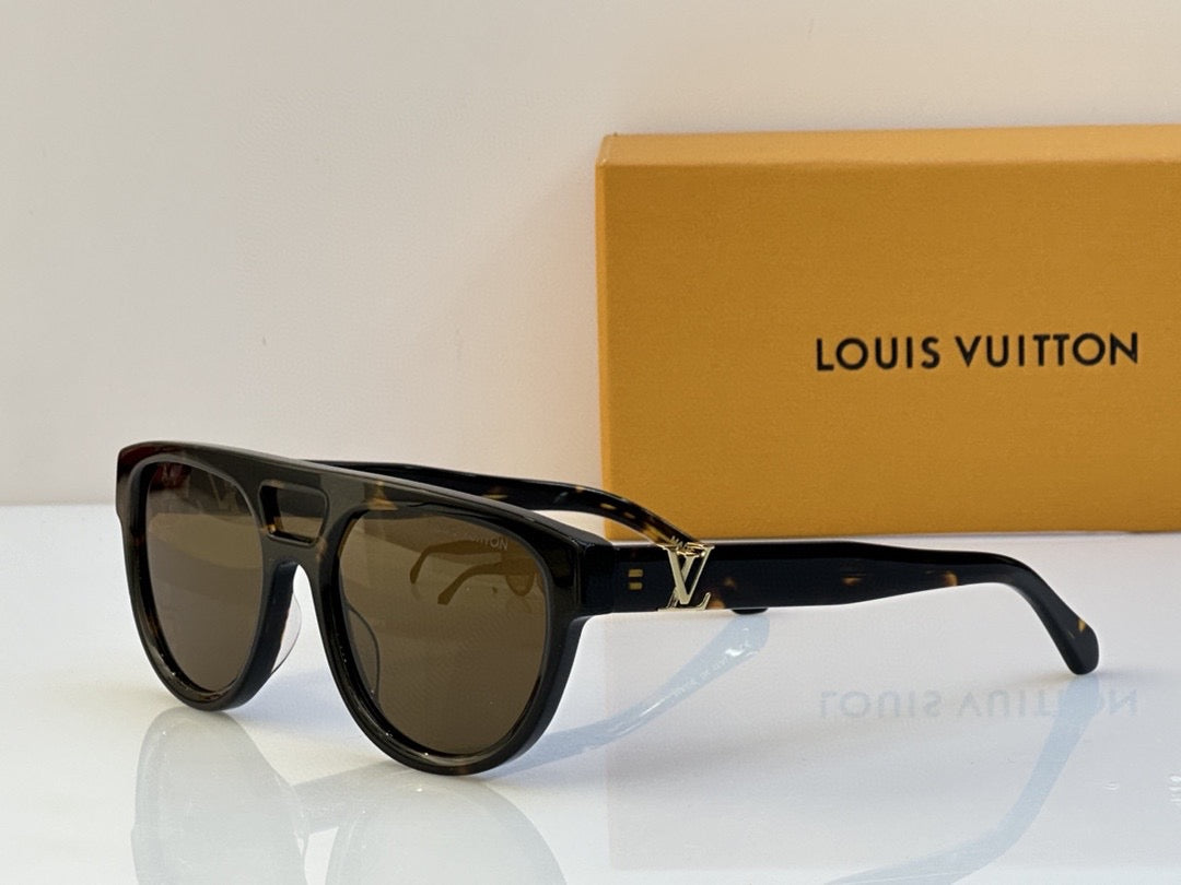Louis Vuitton Z2061W LV Sleek Round Sunglasses  ✨