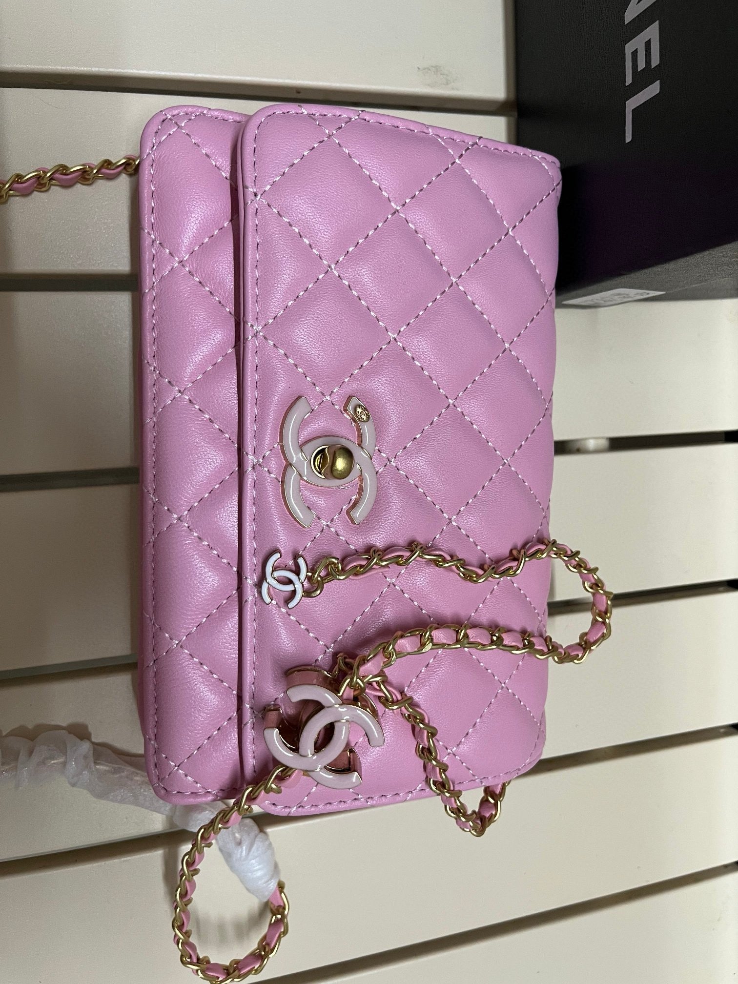 CHANEL Lambskin Flap Chain CC  Bag  3 colors ✨