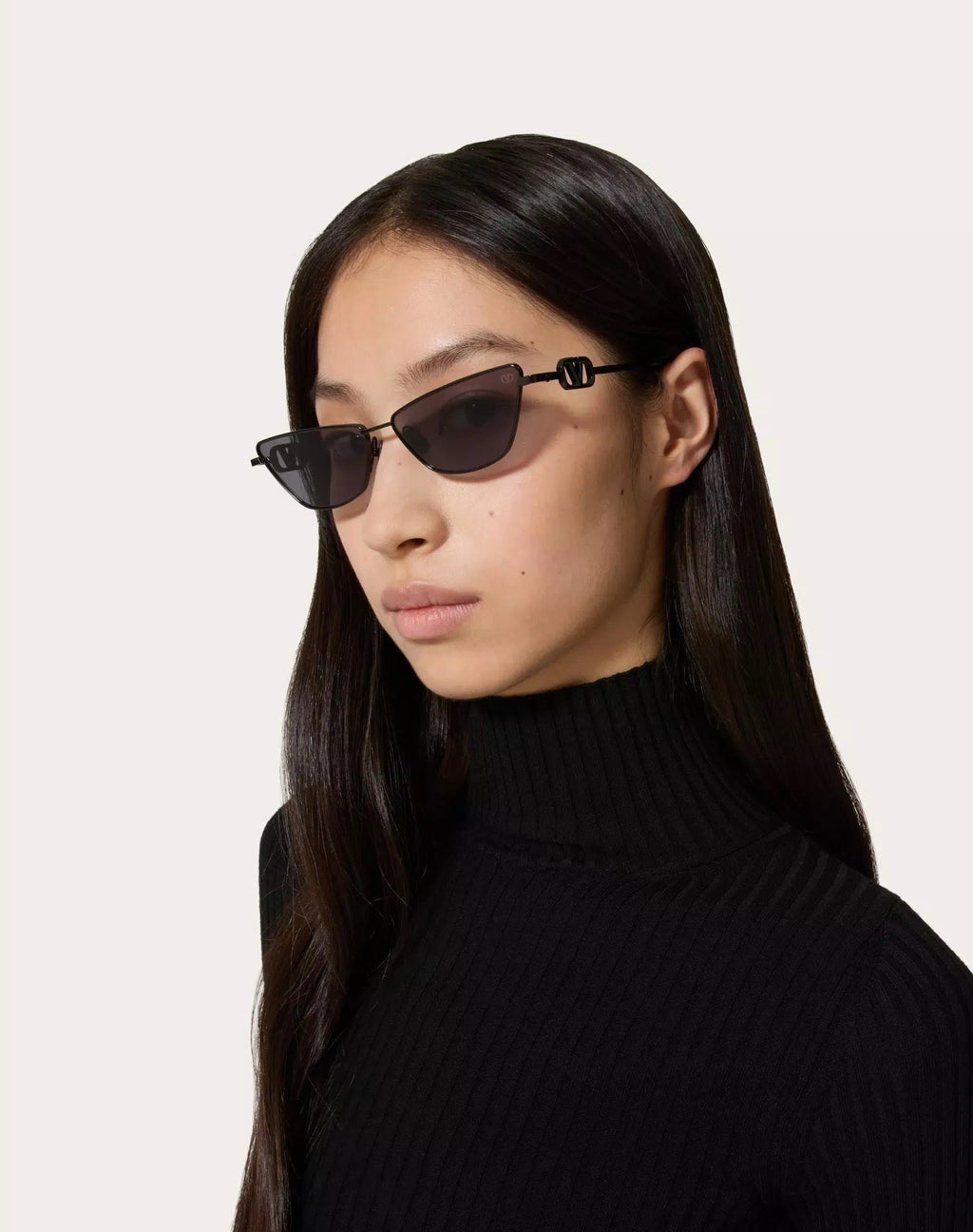 Valentino VLOGO SIGN CAT-EYE TITANIUM FRAME VLS135B Sunglasses✨