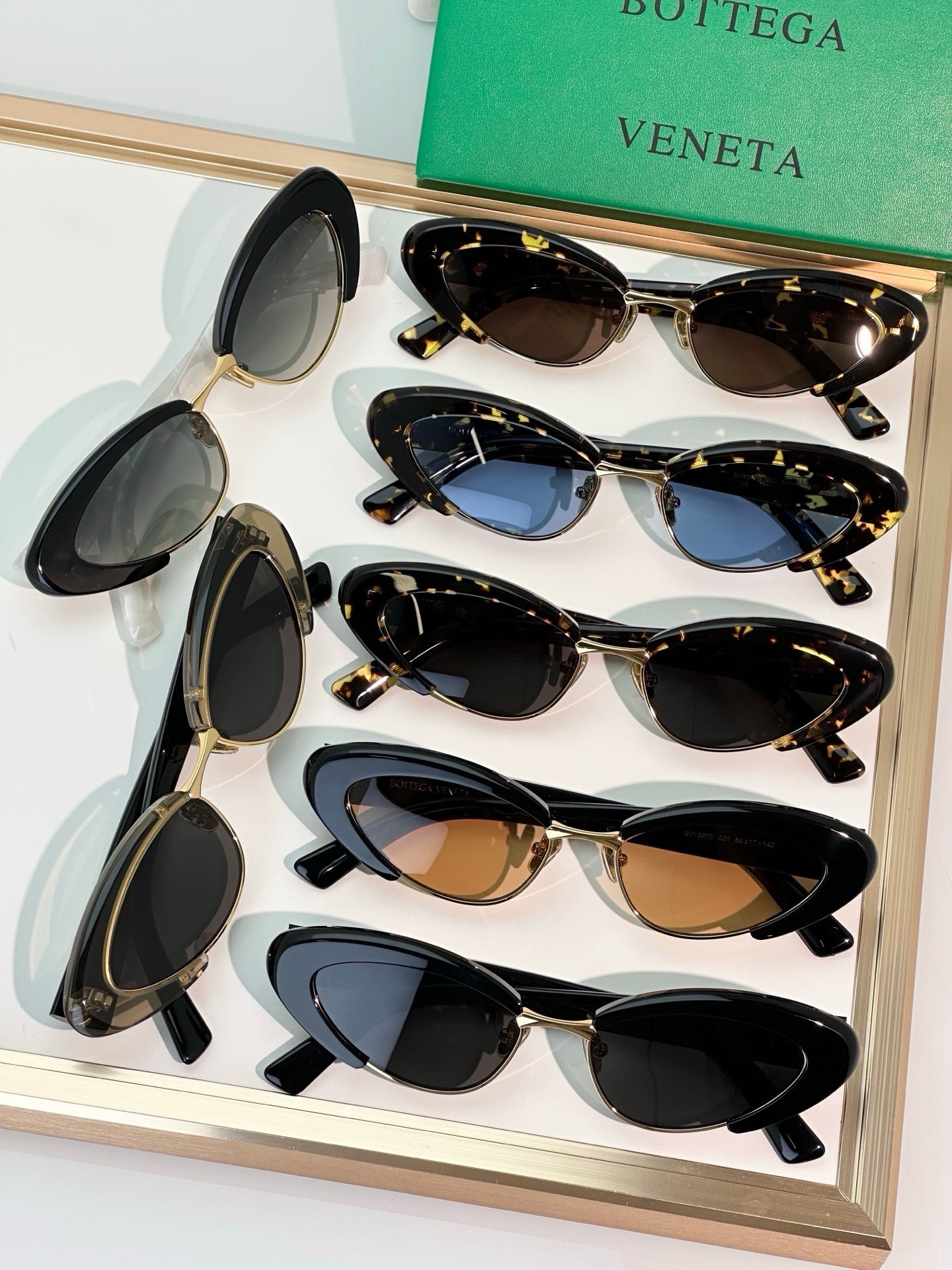 BOTTEGA VENETA BV1387 Women's  Sunglasses💚