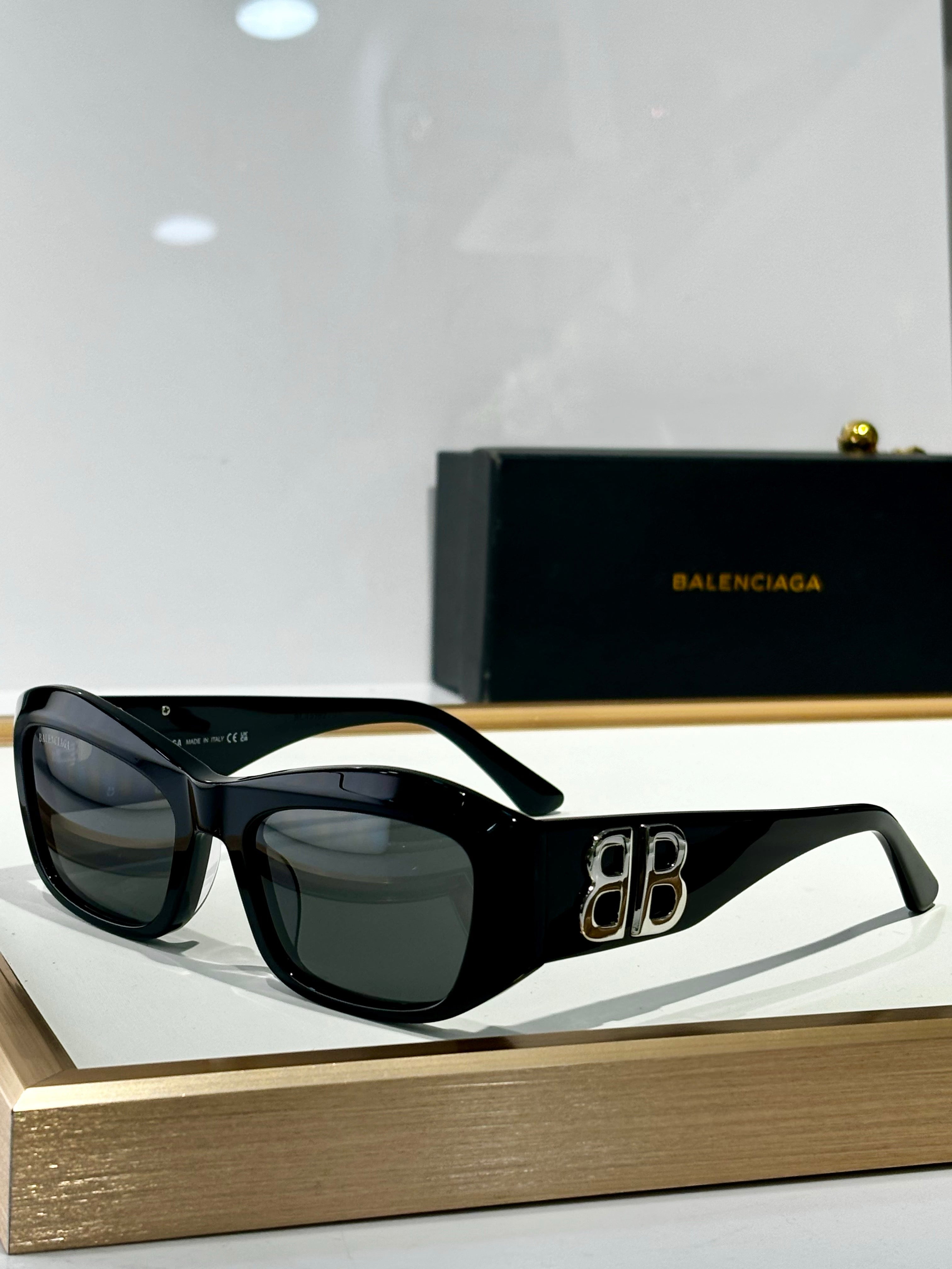 BALENCIAGA BB0397SK BB Logo Sunglasses🖤
