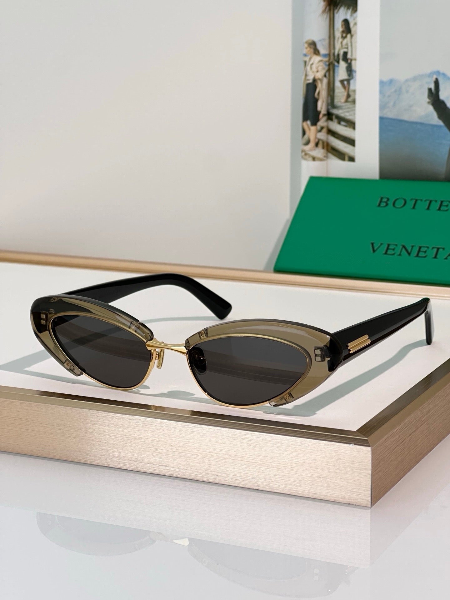 BOTTEGA VENETA BV1387 Women's  Sunglasses💚