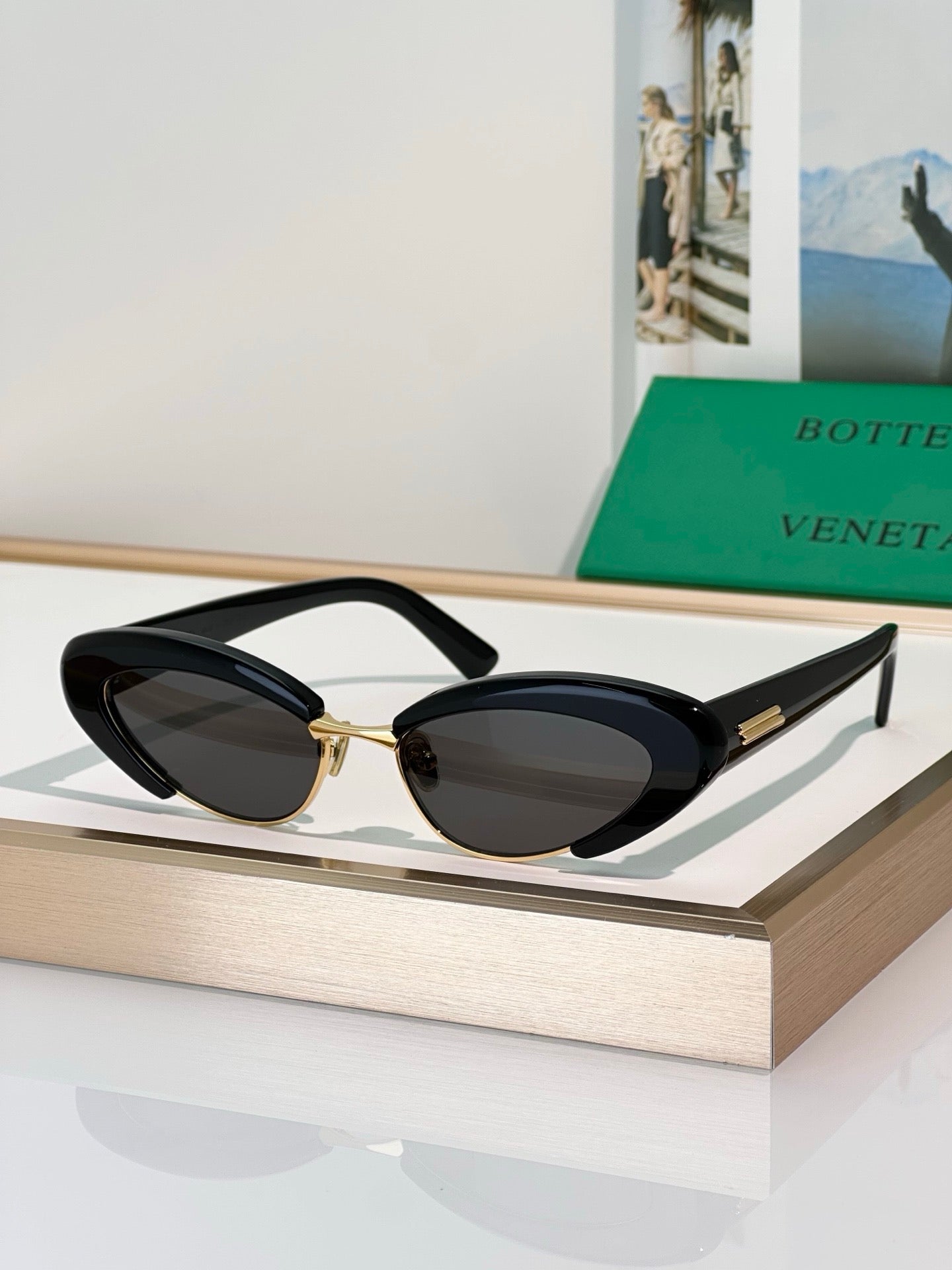 BOTTEGA VENETA BV1387 Women's  Sunglasses💚