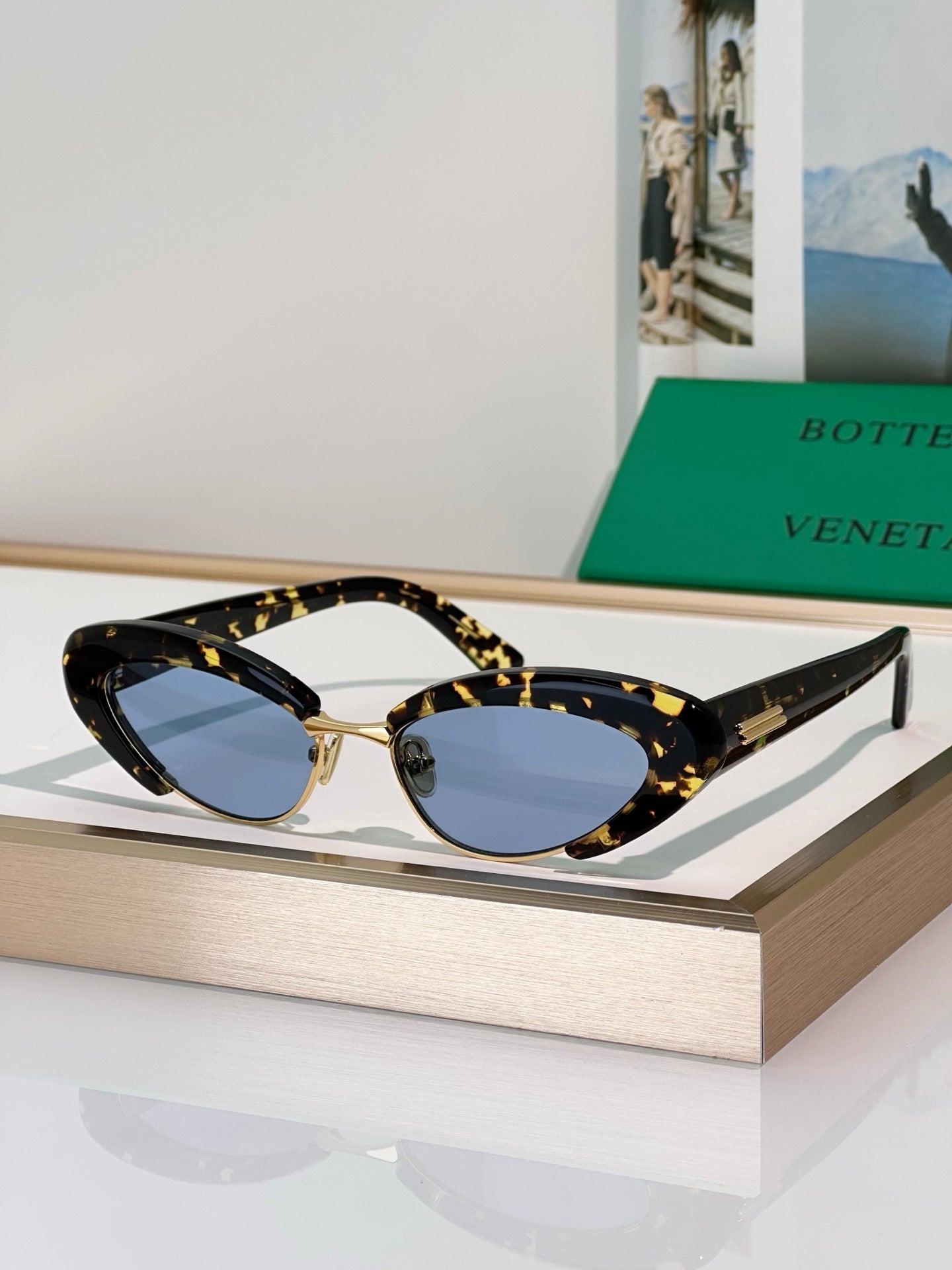 BOTTEGA VENETA BV1387 Women's  Sunglasses💚