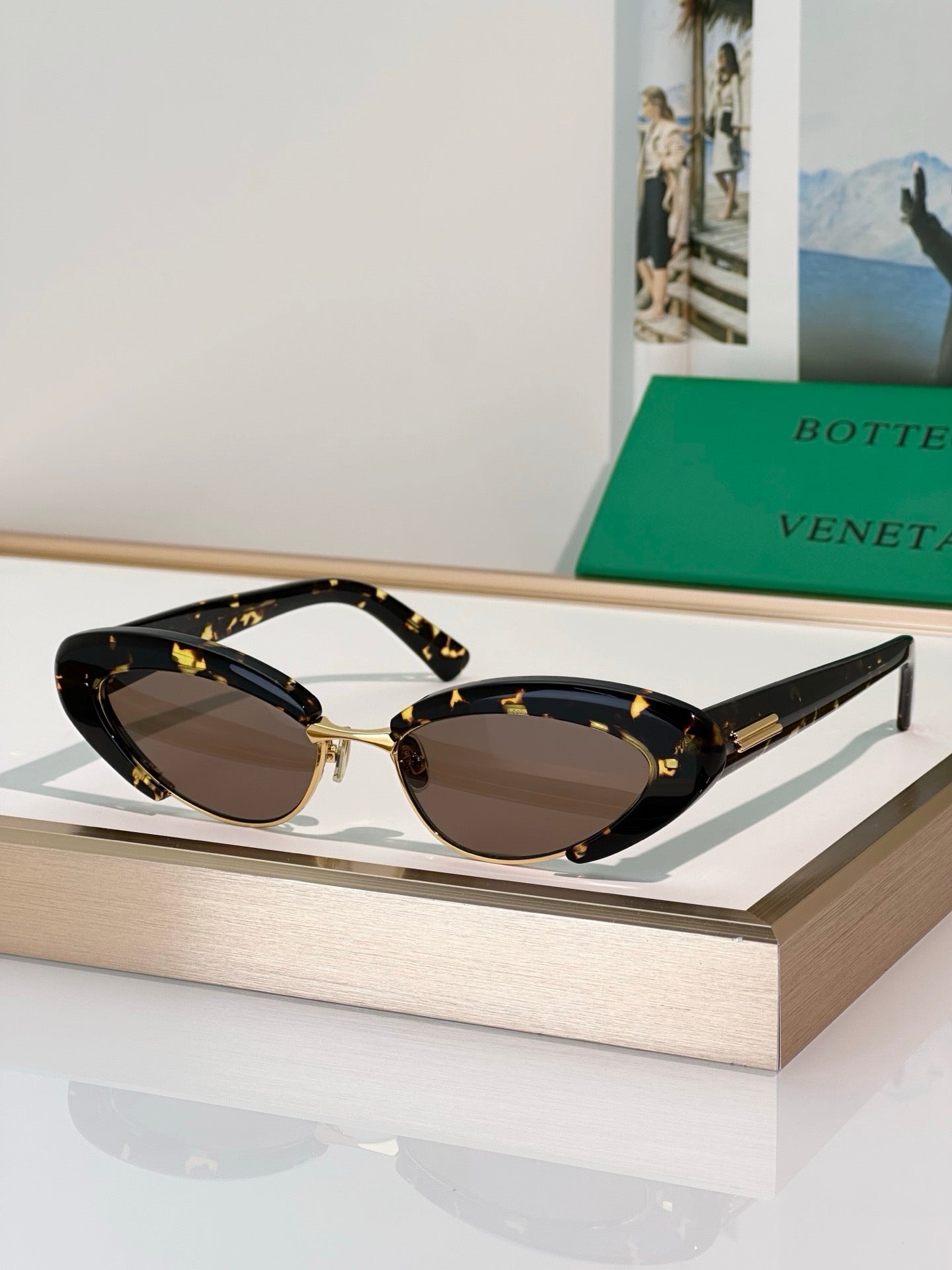 BOTTEGA VENETA BV1387 Women's  Sunglasses💚