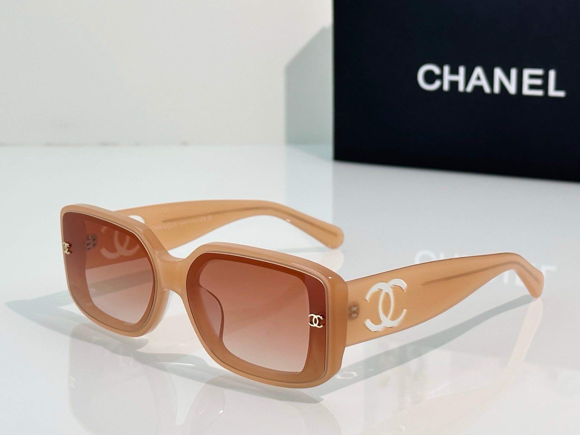 CHANEL 6313  RECTANGLE sunglasses  🖤