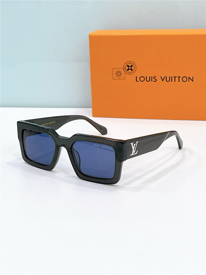 Louis Vuitton Z2076E  LV Clash Low Square Sunglasses ✨