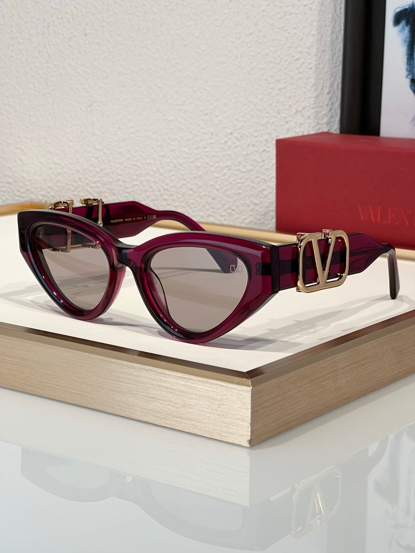 '-  Valentino KYLIE JENNER V-Due Acetate & Titanium Cat-Eye Sunglasses✨