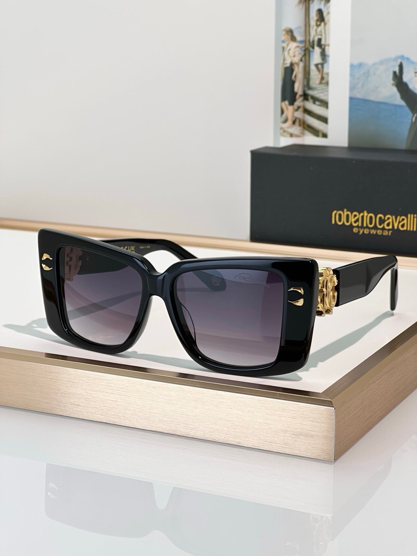Roberto Cavalli SRC056M Sunglasses 🐍
