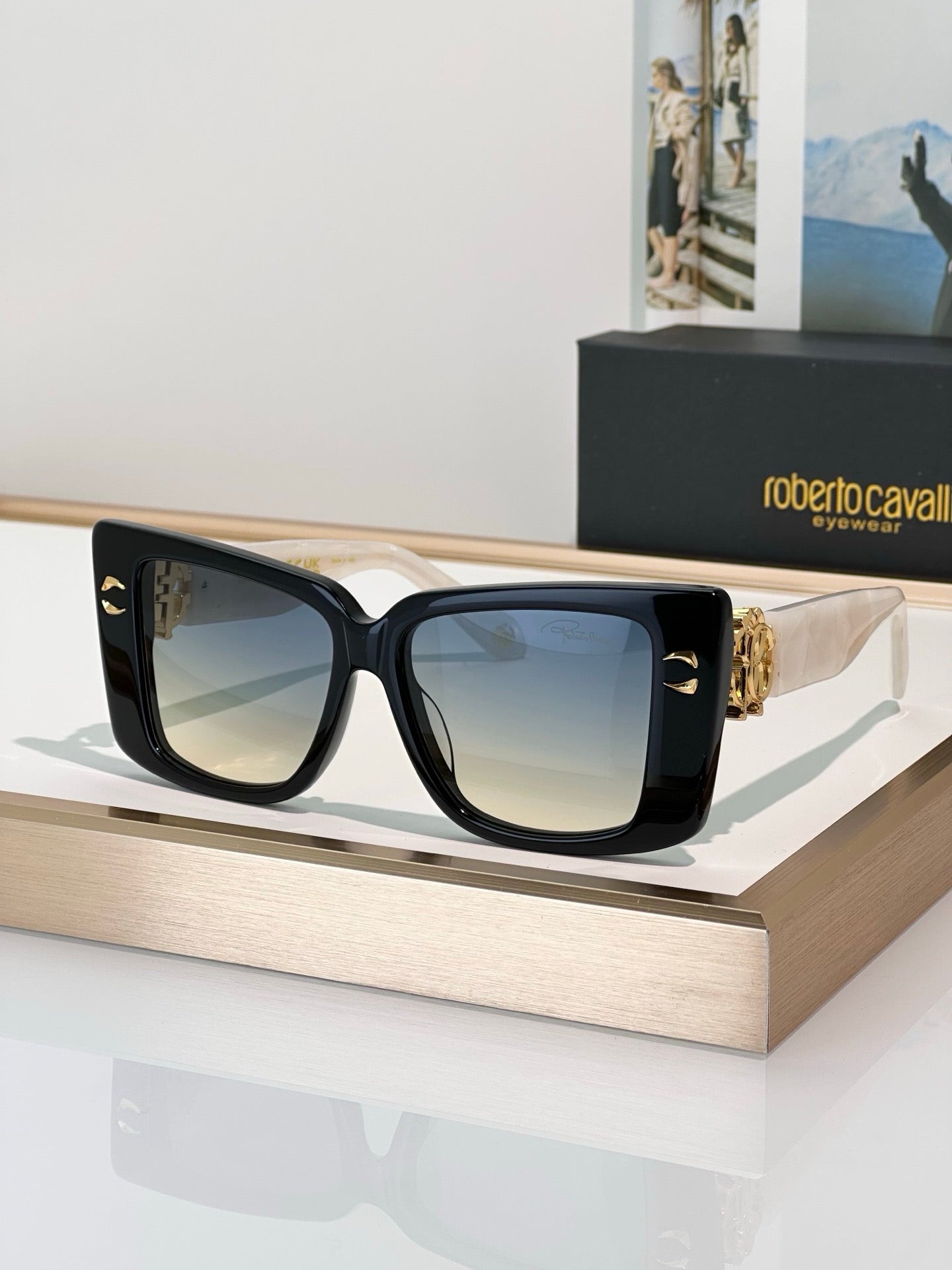 Roberto Cavalli SRC056M Sunglasses 🐍