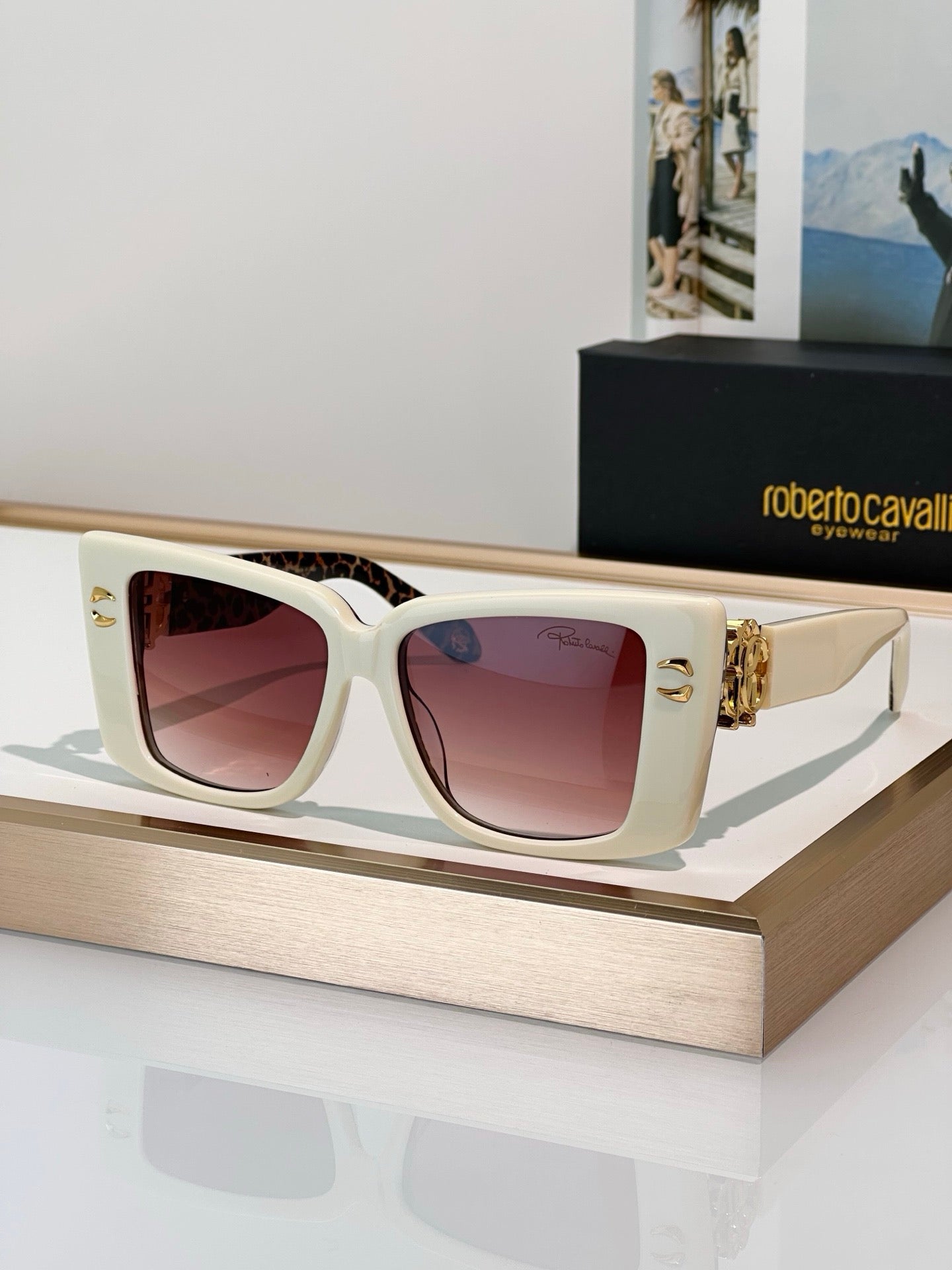 Roberto Cavalli SRC056M Sunglasses 🐍