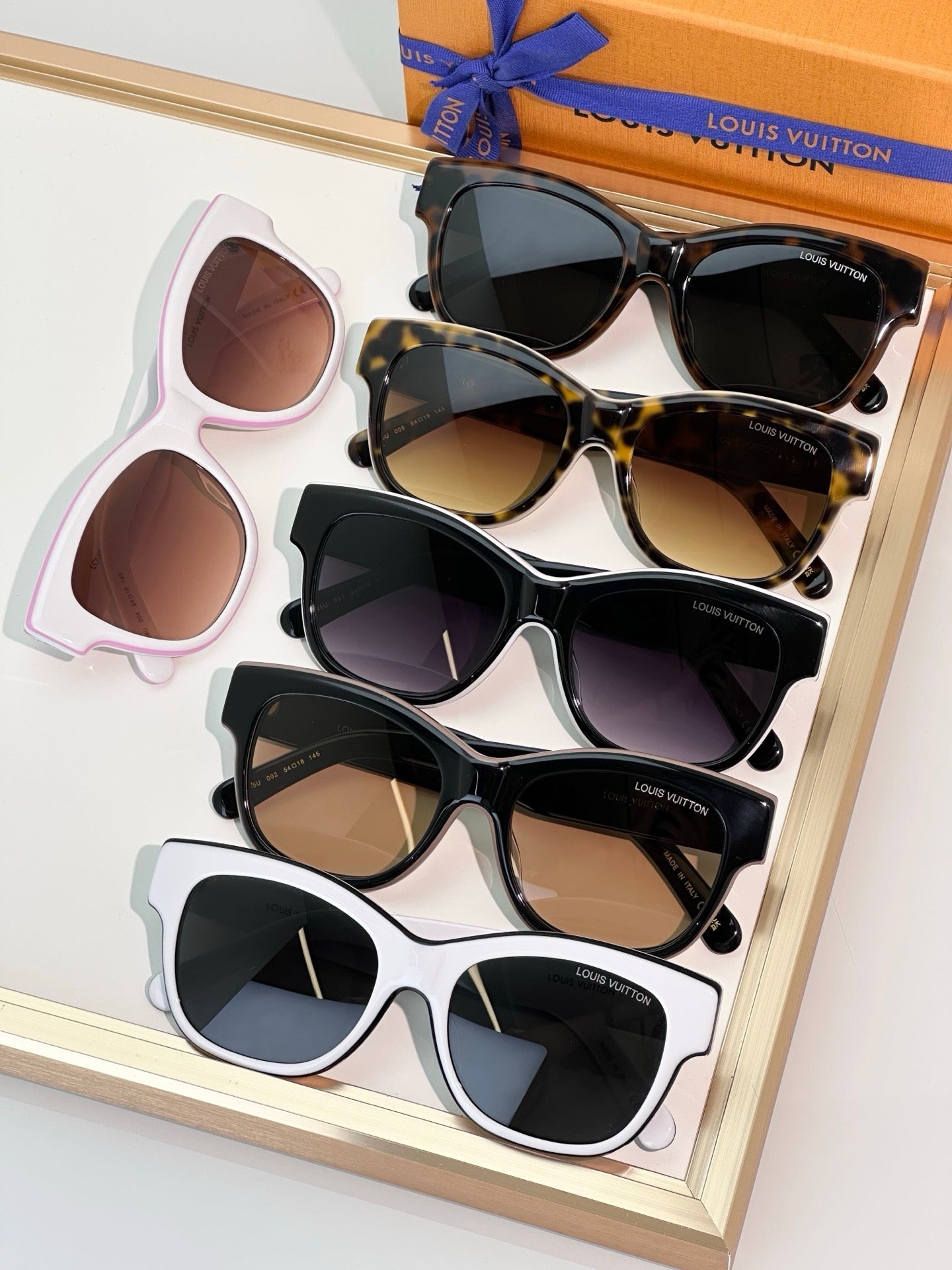 Louis Vuitton Z2645U New LV Line Square  Sunglasses ✨
