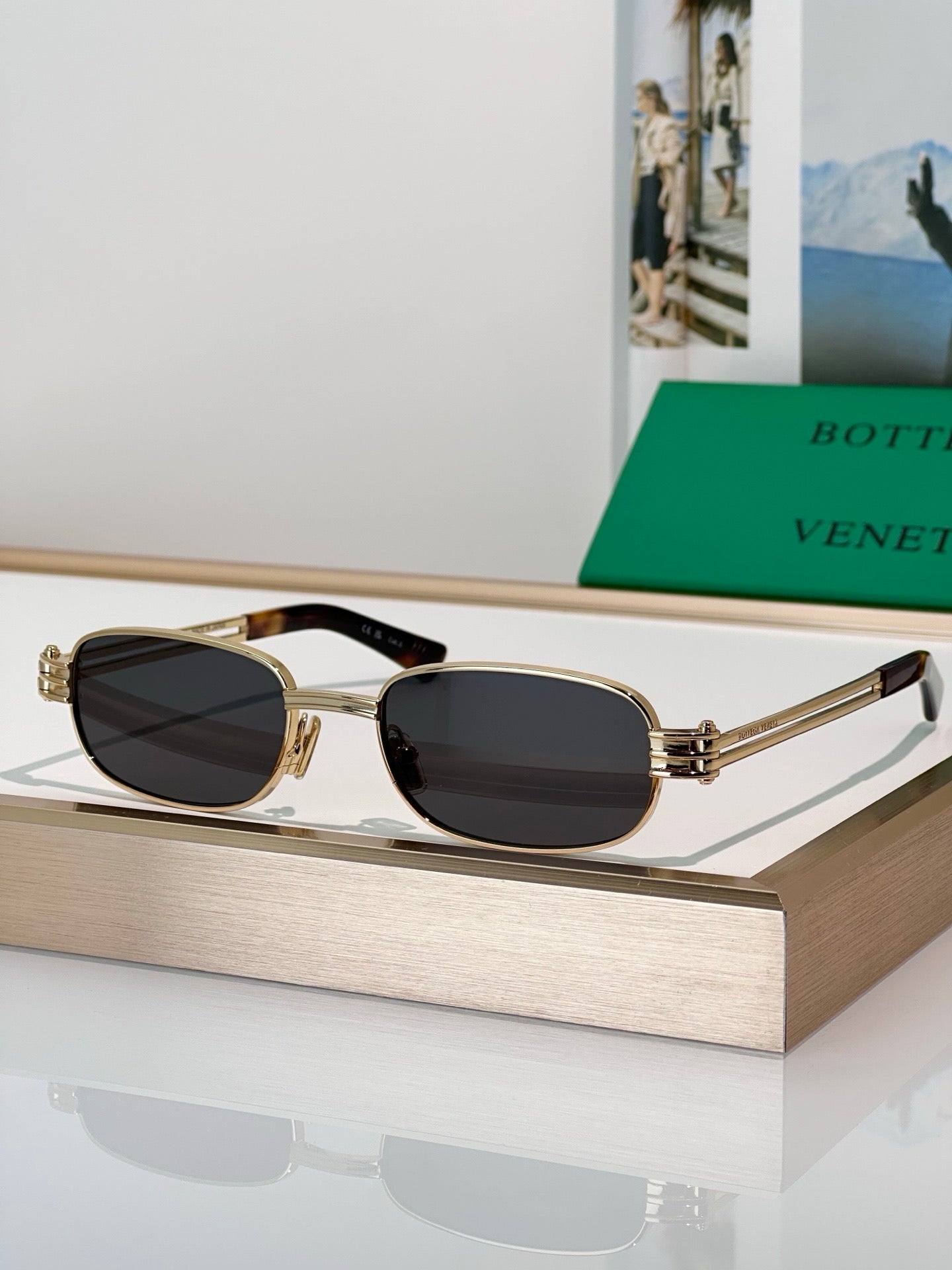 BOTTEGA VENETA BV 1381  Unisex Sunglasses💚