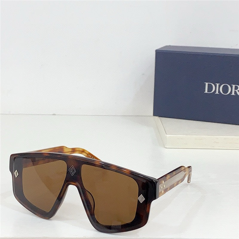 DIOR Dior CD Diamond M1U 78F0 With Interchangeable Magnetic Sunglasses✨