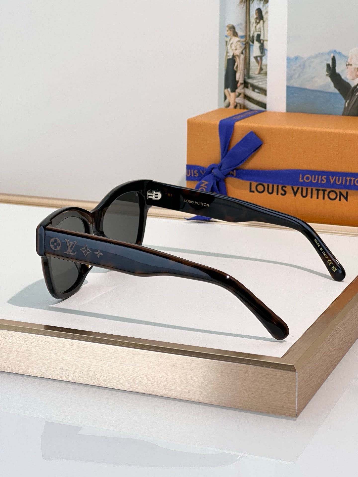 Louis Vuitton Z2645U New LV Line Square  Sunglasses ✨